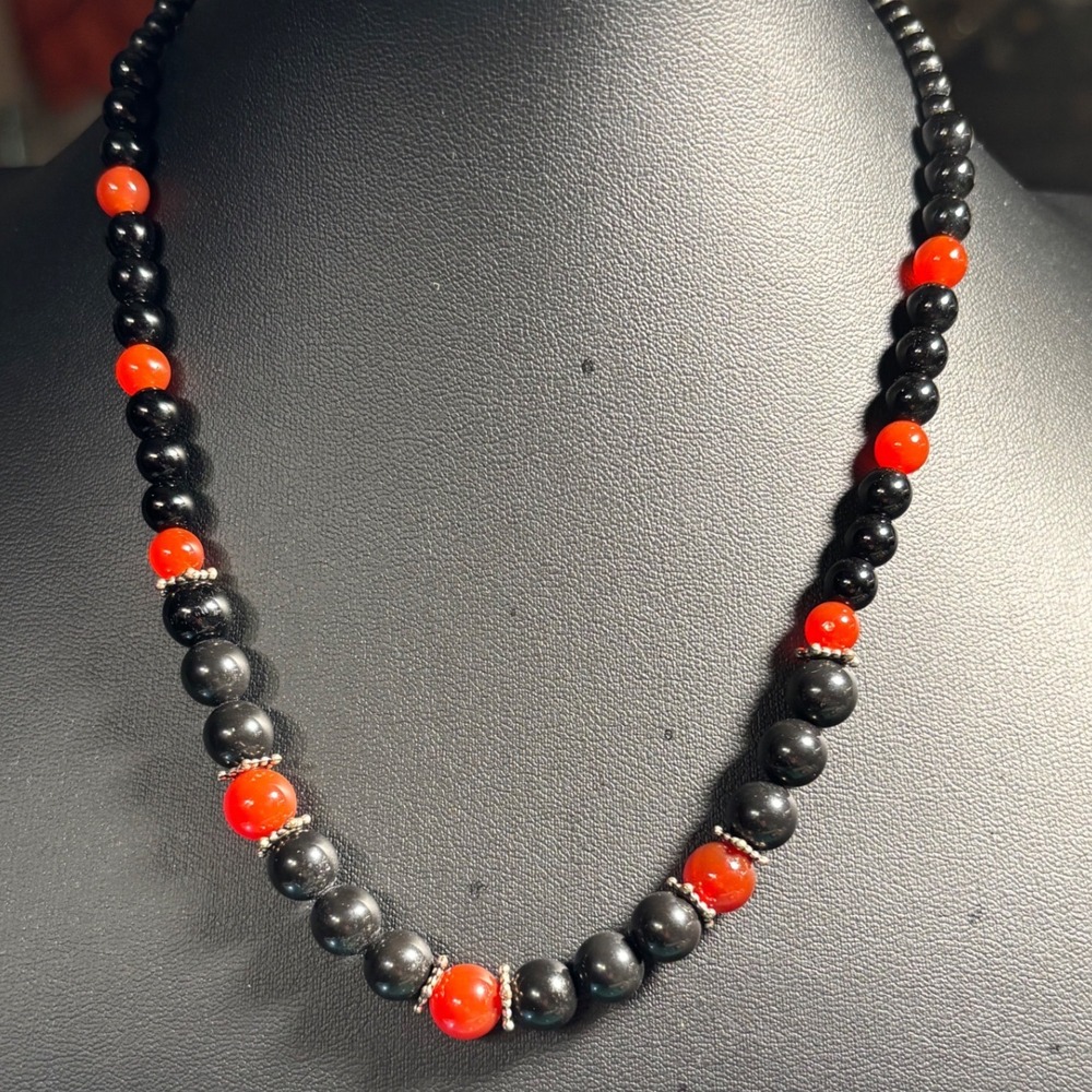 Onyx and Carnelian Necklace with Silver Tone Spacers 15.5 Inch Lobster Clasp